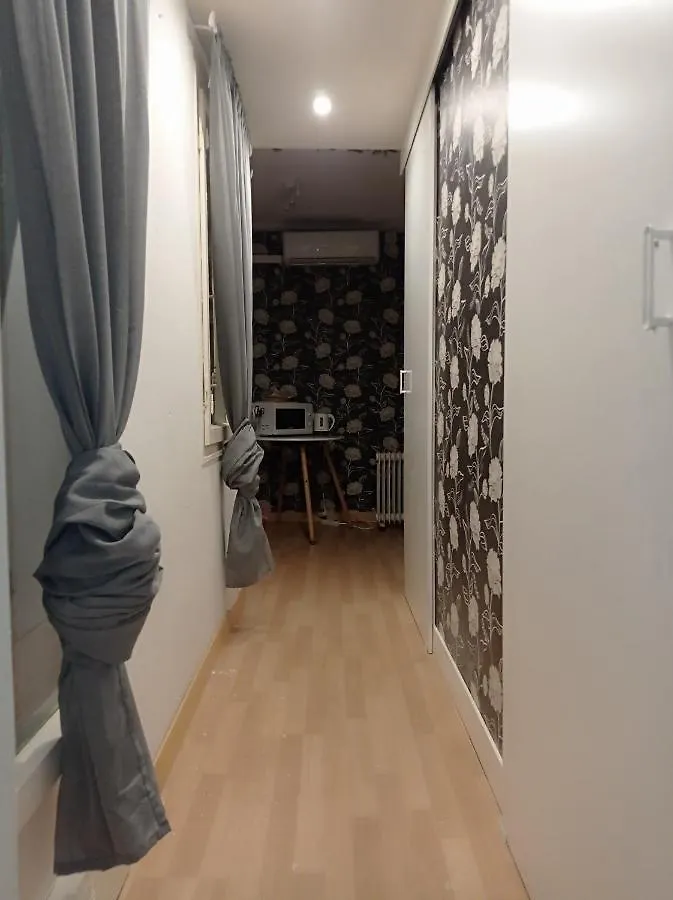 Bed & Breakfast Double Private Room In The Center City Metro L1 & L5 Barcelona